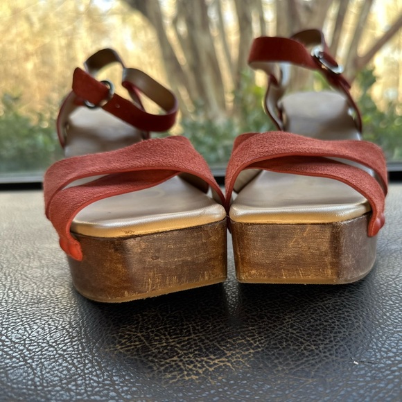 Sam Edelman Orange Suede Crisscross Sandals - Picture 3 of 9